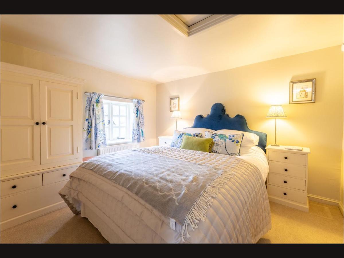 Wisteria Cottage , Pretty Cotswold Cottage Close To Chipping Campden Weston Subedge Экстерьер фото