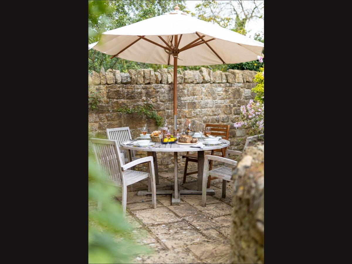 Wisteria Cottage , Pretty Cotswold Cottage Close To Chipping Campden Weston Subedge Экстерьер фото